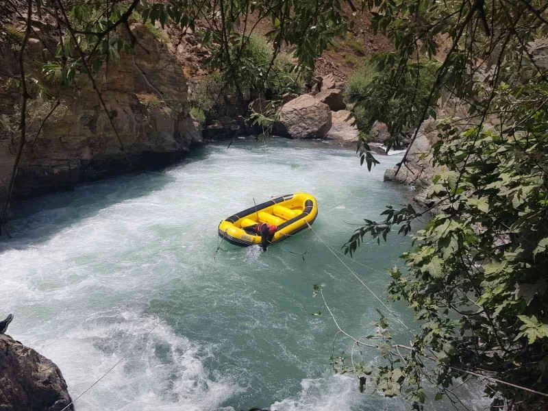 Kayıp sağlıkçıyı arama çalışmaları 19’uncu gününde
