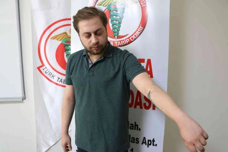 Yaşadığı dehşeti anlatan doktor, diplomasını neden yırttığını açıkladı
