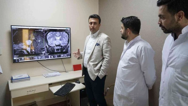 Baş ağrısı beyin hastalıklarının habercisi
