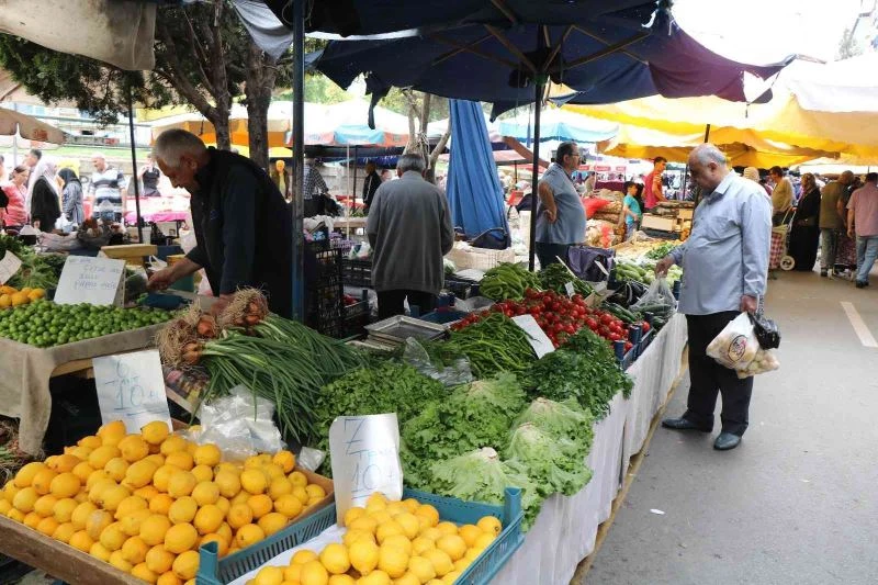 Pazarın ateşi söndü
