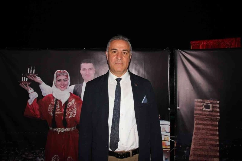 Halk Eğitim Merkezi korosu, kürsübaşı konserinde seslendirdikleri eserlerle kulakların pasını sildi
