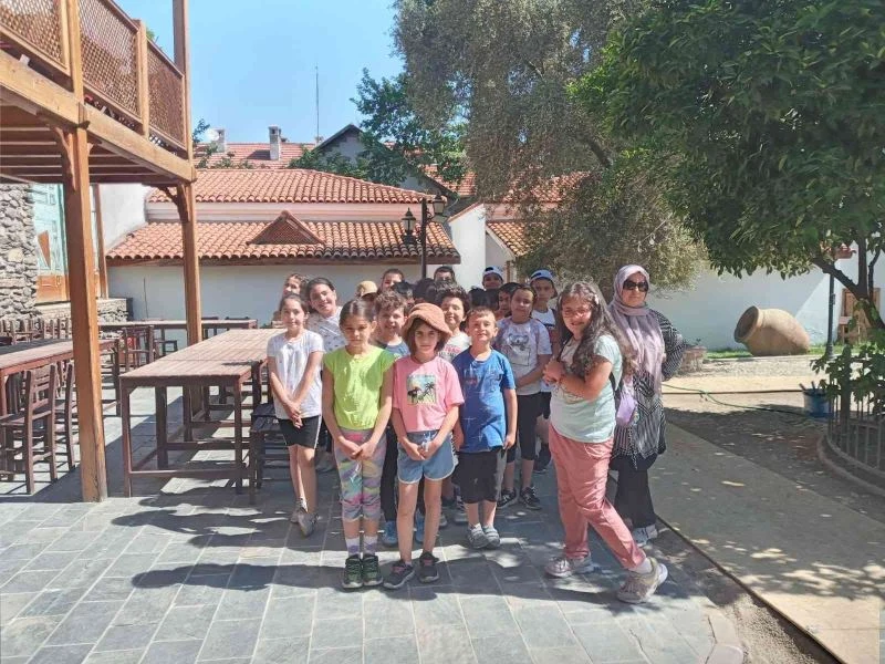 Salihli Kent Müzesine ziyaretçi akını
