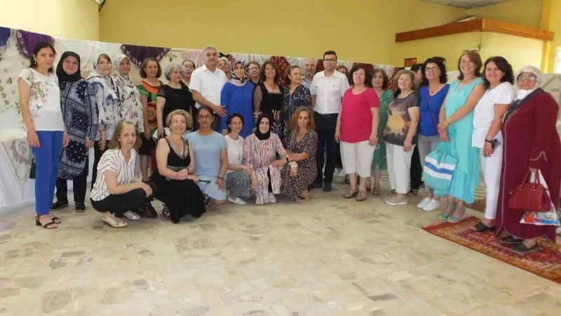 Burhaniye’ de HEM Sergisi Pelitköy de açıldı
