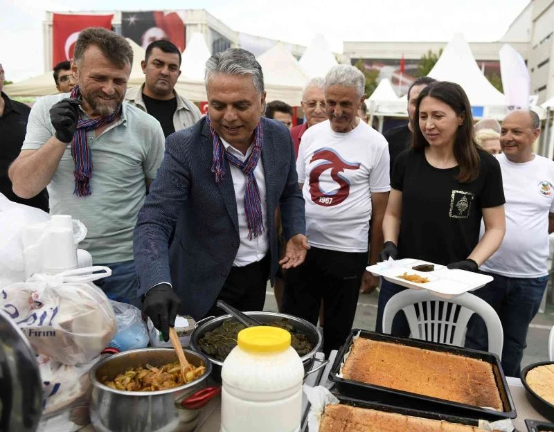 Yöresel Renkler Festivali’nde Karadeniz fırtınası esti
