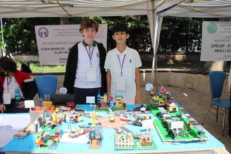 Aydınlı öğrencilerden ’yüzen şehir projesi’
