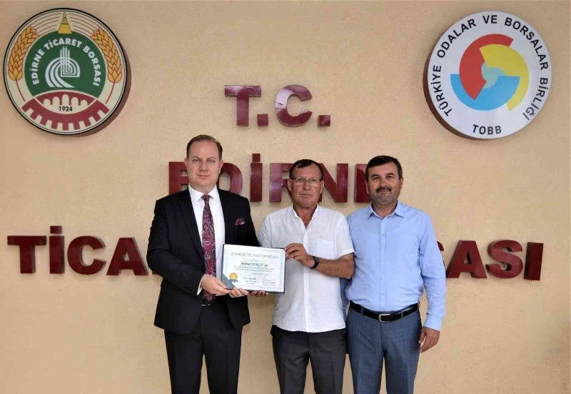 Edirne’de mevsimin ilk arpa hasadı 6,217 TL’den alıcı buldu
