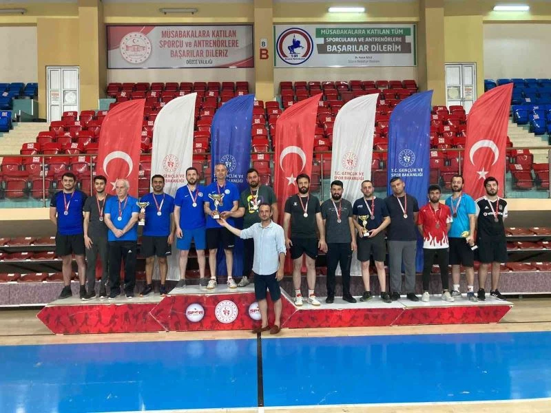 Masa Tenisinde Düzce Barosu şampiyon oldu
