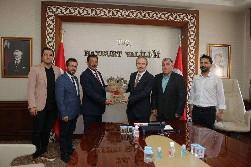 Esnaf ve Sanatkarlar Odaları Birliği yeni yönetiminden Vali Epcim’e ziyaret
