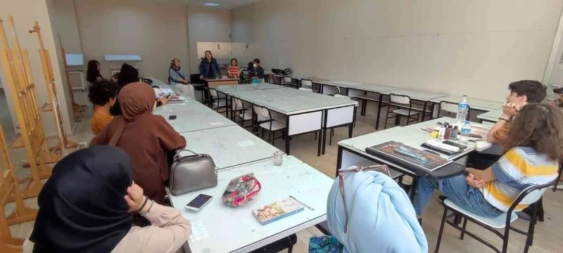 Halı tasarımcısı öğrencilerin sektör buluşması
