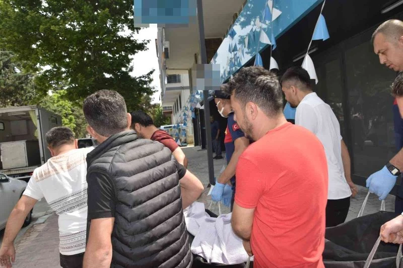 Apartta ölü bulundu
