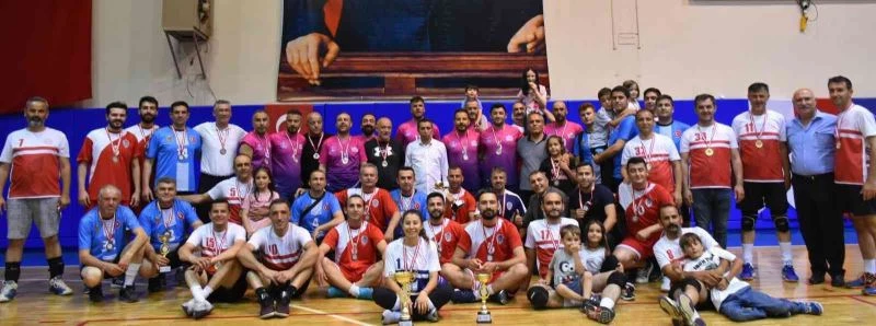 Kurumlarda şampiyon Milli Eğitim
