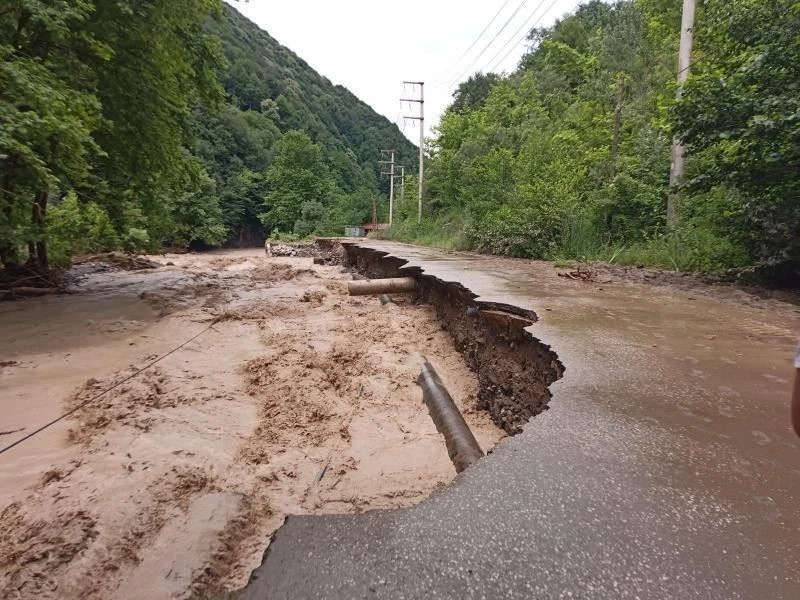 Düzce’de selde 11 köprü ve 15 menfez zarar gördü
