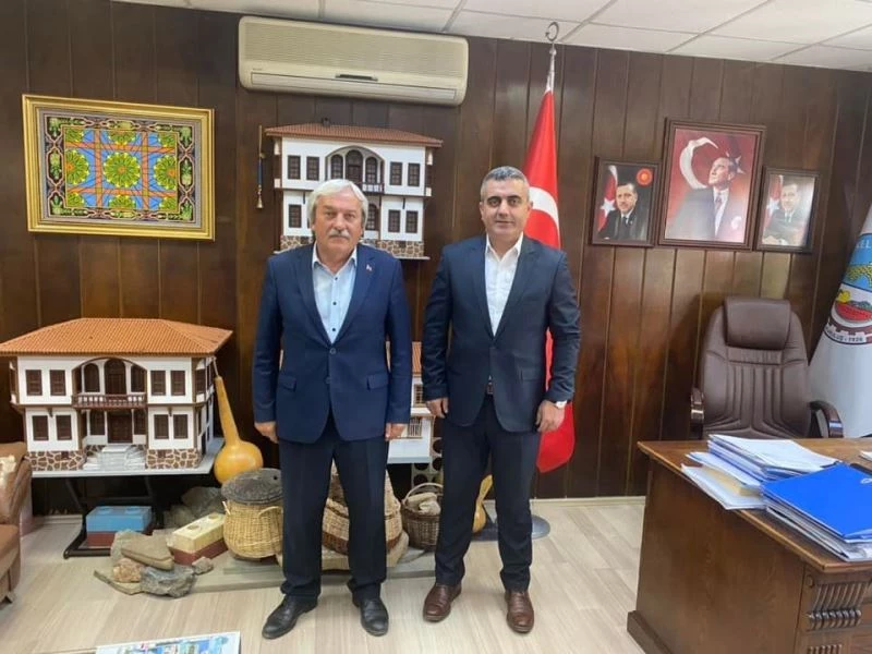 AK Parti Yerel Yönetimler Marmara Gençlik Hizmetleri Bölge Koordinatörü Tilaver’den Osmaneli ziyareti
