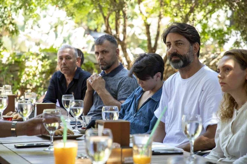 Su altındaki istilacı türler milli sporcu ile konuşuldu
