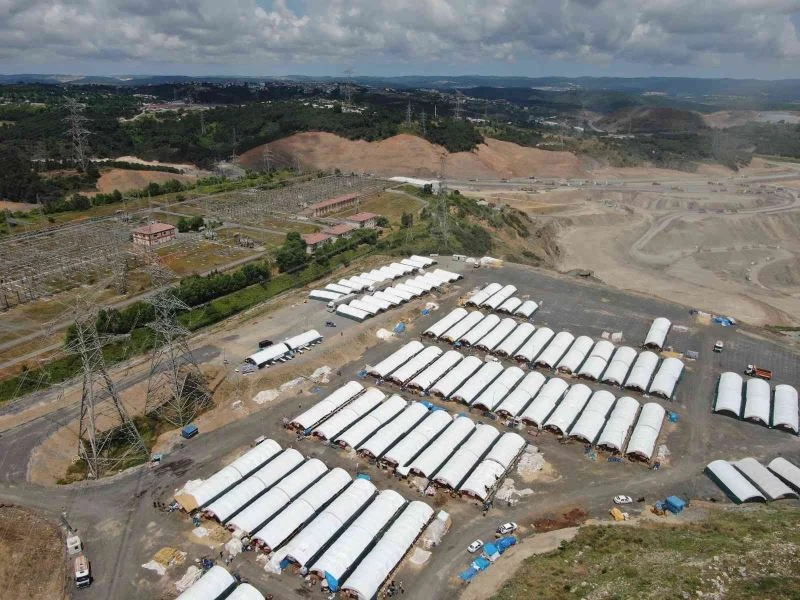 Sultangazi’de Kurban Bayramı öncesi satıcılar hayvan pazarında yerini aldı
