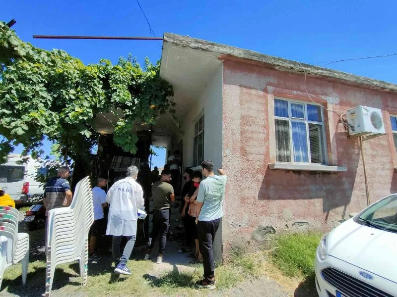 Ağabeyinin evinde fenalaşan kadın kurtarılamadı
