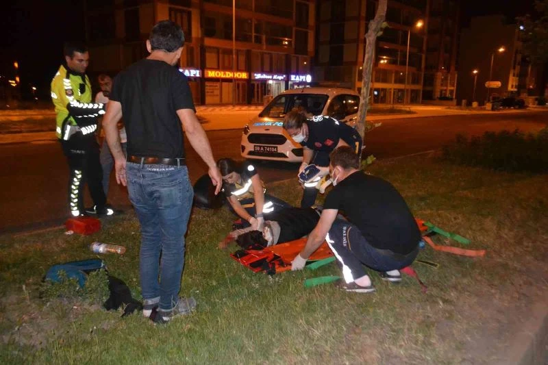 Gece yarısı arkadaş ziyaretine çıkan motosikletli gencin kahreden ölümü
