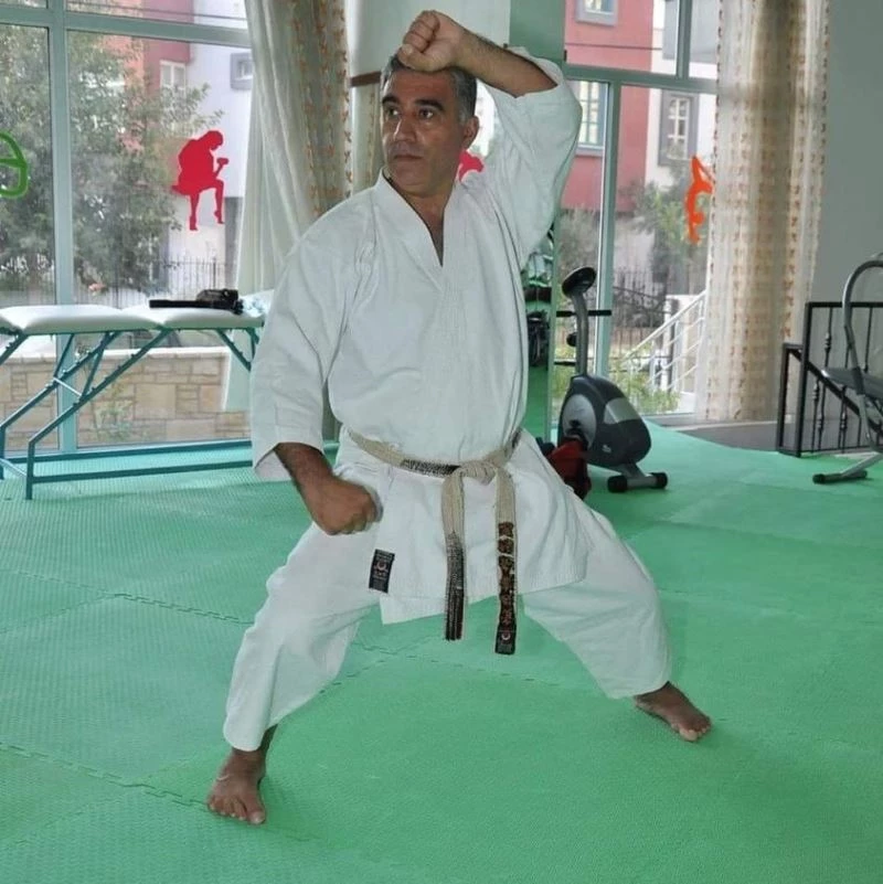 Cengiz Batu Vefat Etti
