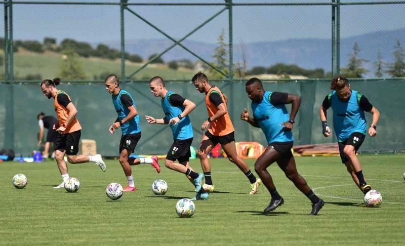 Denizlispor son sürat lige hazırlanıyor