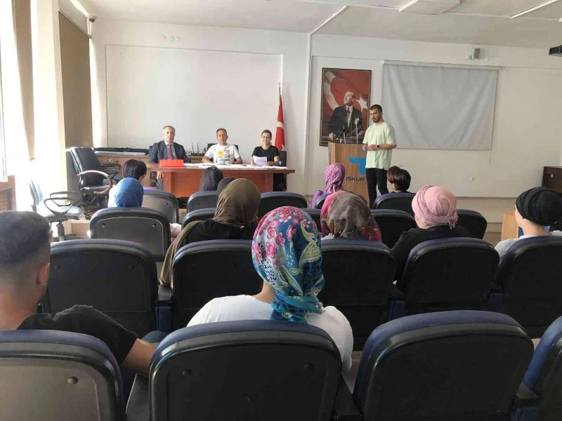 5 Kişilik İşbaşı Eğitim Programı sözleşmesi imzalandı
