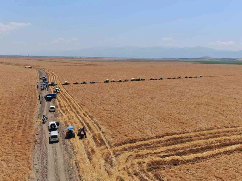 Manisa’da kuruyan gölde yer paylaşımı kavgası: 4 gözaltı
