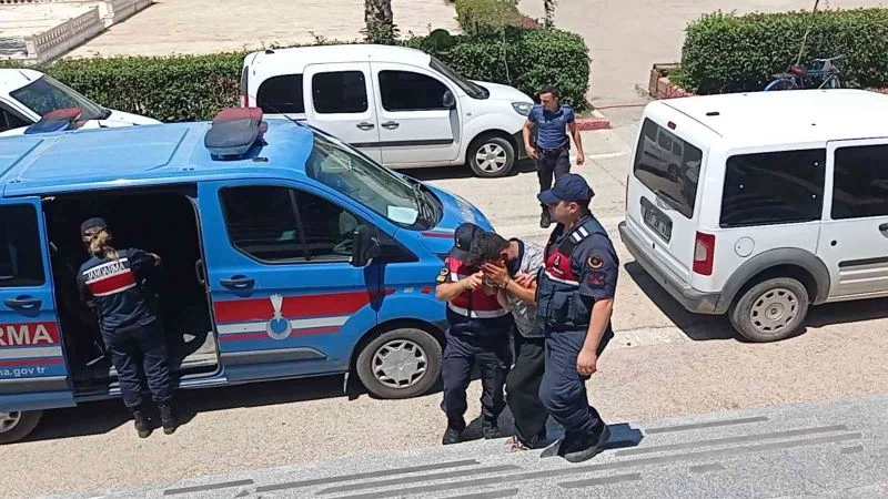 Adana’da harnup cinayeti zanlıları adliyeye sevk edildi
