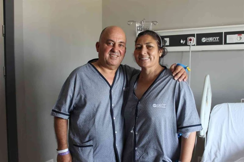 Kanseri yenen kadın eşinin böbreğiyle de diyalizden kurtuldu
