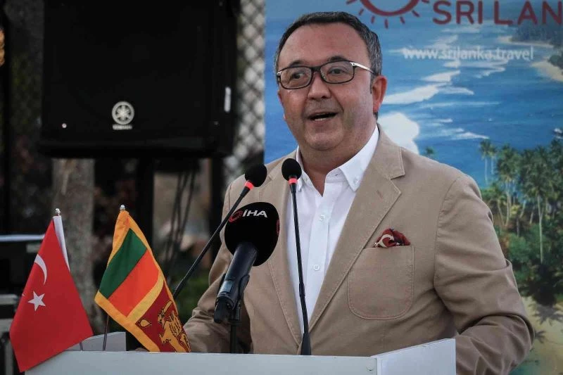 Antalya’da Sri Lanka rüzgarı esti
