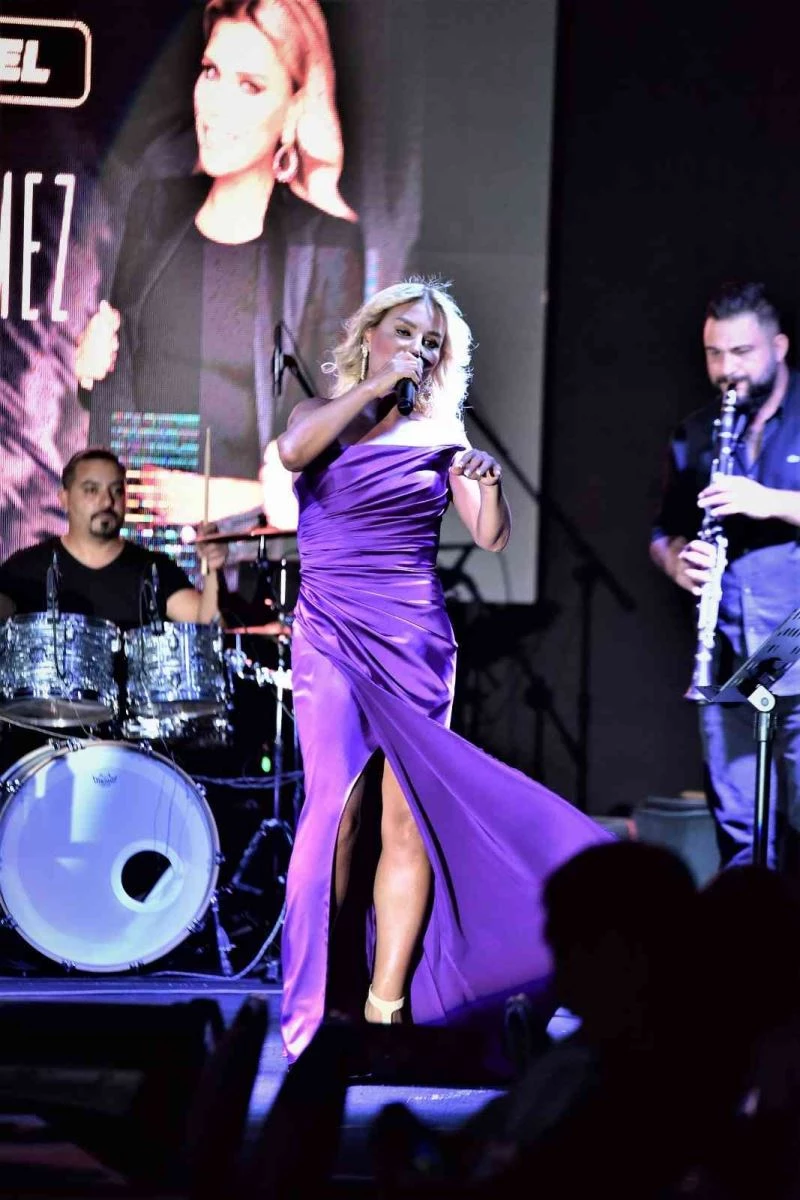 Hande Sönmez’den Bodrum’da müzik ziyafeti
