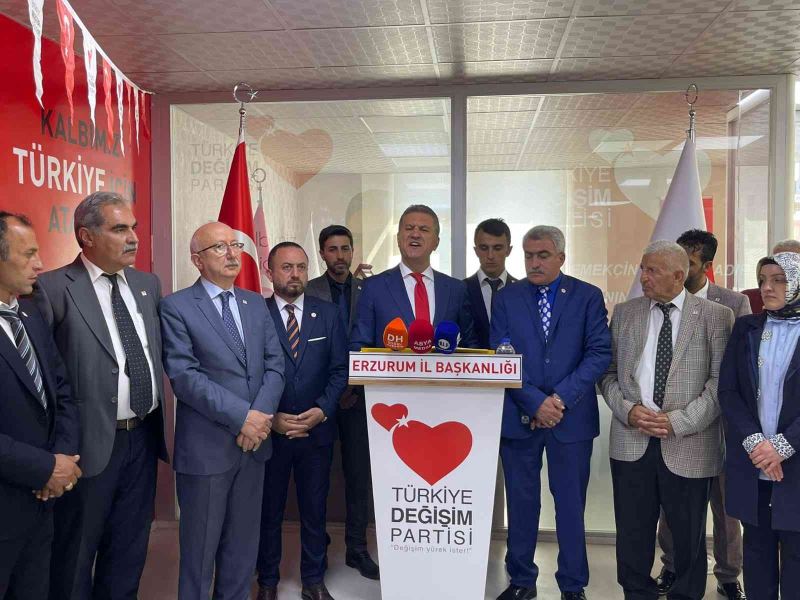 TDP Genel Başkanı Sarıgül, Erzurum’da partililerle bir araya geldi
