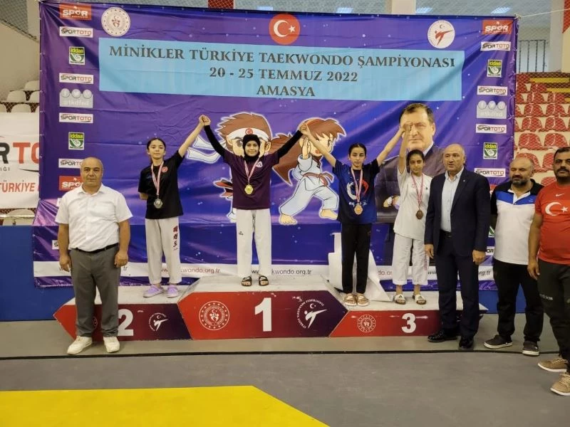 Düzceli sporcular Amasya’dan madalyalarla dönecek
