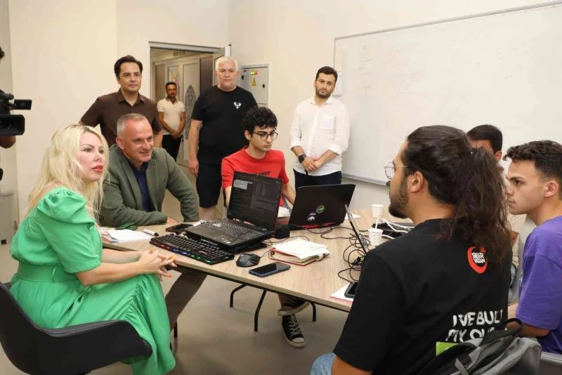 Rektör Özkan: “Siber dünya artık en az İngilizce kadar önemli konumda yer alıyor”
