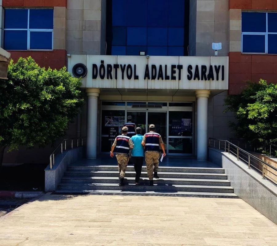 Milli mücadele kahramanlarının resim ve fotoğraflarını tahrip eden şahıs tutuklandı