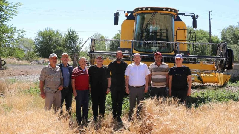 Buğday rekoltesi çiftçinin yüzünü güldürdü
