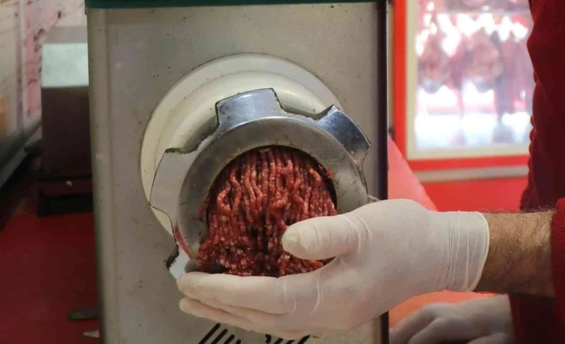 Sağlam: “İzinsiz kıyma çekenlere yasal ve idari yaptırımlar uygulanacak”
