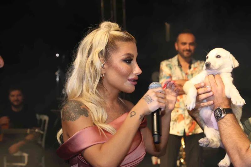 Festivalin kapanışında İrem Derici muhteşem bir konser verdi
