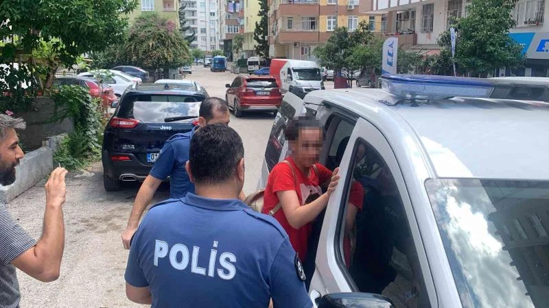 Kocasını bıçakla yaraladı
