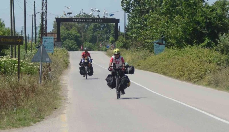 İstanbul’dan Azerbaycan’a pedal çeviriyorlar
