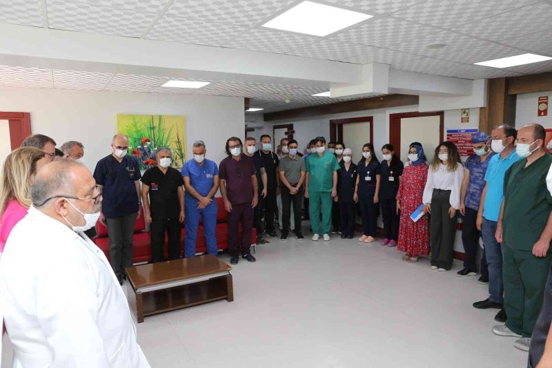 Denizli Cerrahi Hastanesi, görevi başında öldürülen Dr. Ekrem Karakaya’yı andı
