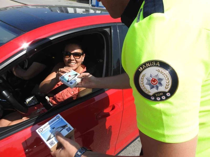 Manisa’da sürücülere Mesir lokumlu trafik denetimi
