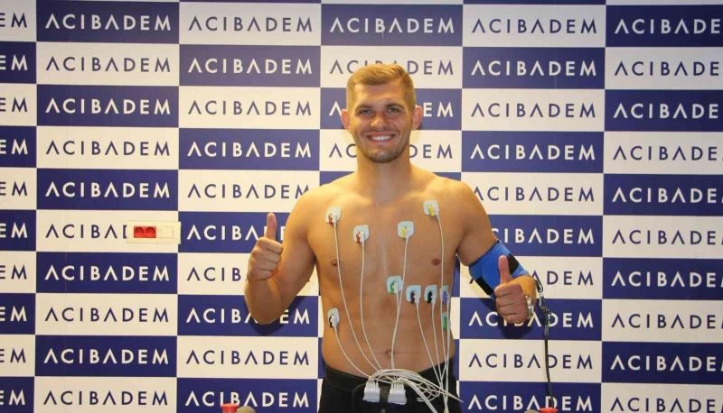 Sivasspor’un yeni transferi Angielski sağlık kontrolünden geçti