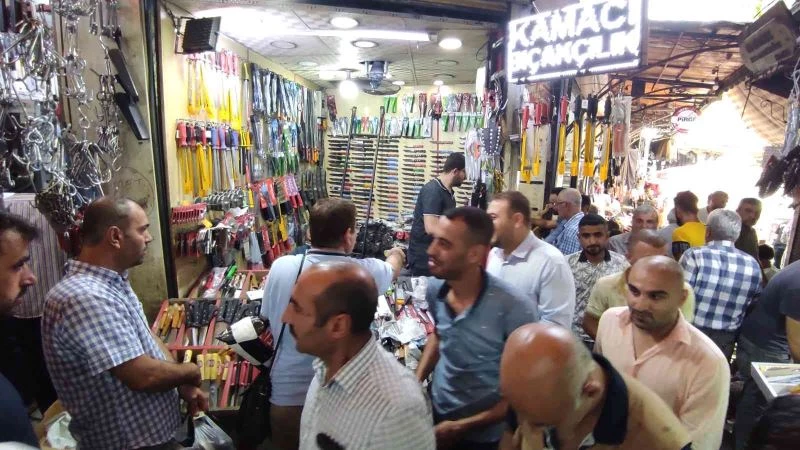 Şanlıurfa’da bıçakçılarda son gün yoğunluğu
