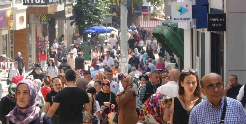 Çarşıda arefe yoğunluğu
