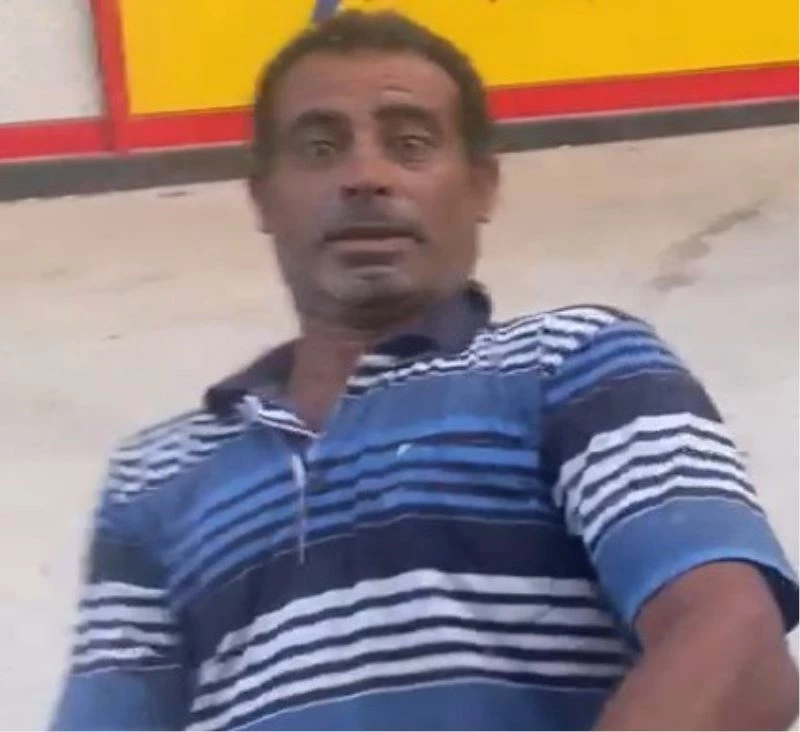 Ambulansa kafa attı, araca zarar vermeye çalıştı
