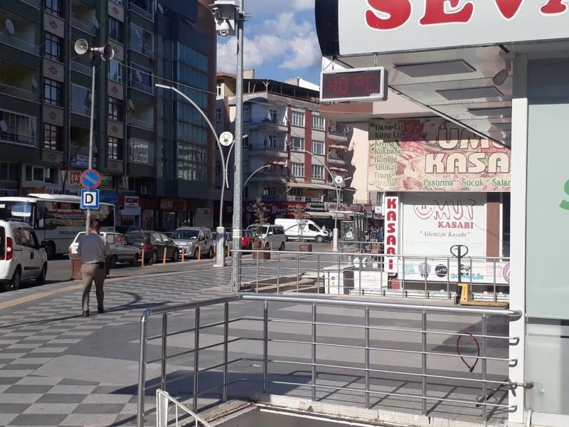 Sungurlu’da termometreler 40 dereceyi gösterdi
