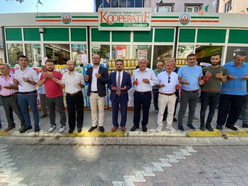 Tarım Kredi Kooperatif Marketi Osmaneli’nde hizmete girdi
