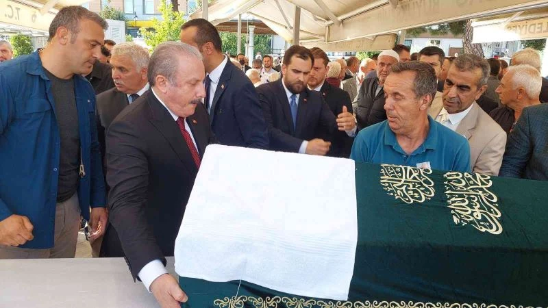 Tekirdağ’da vefat eden TBMM Başkanı’nın dayısı toprağa verildi
