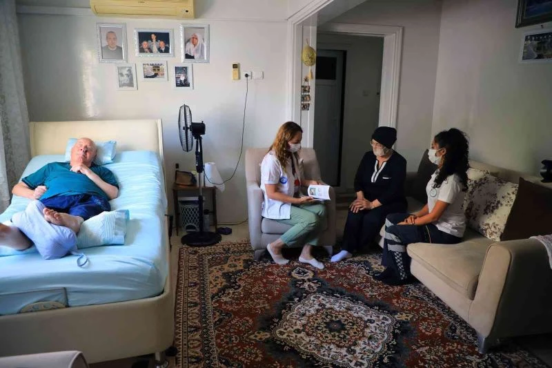 Büyükşehir’den evde ‘Hasta Refakatçi’ eğitimi
