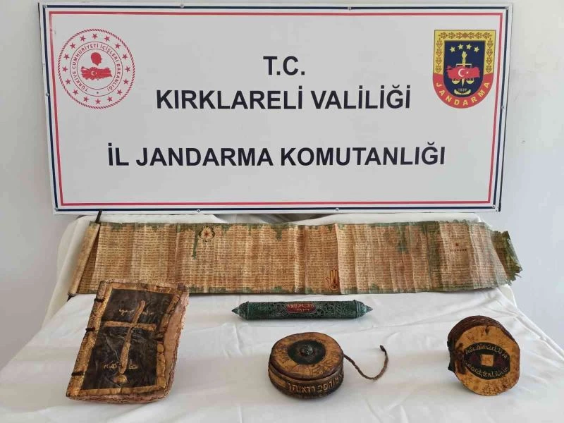 Kırklareli’de Hristiyanlığın erken dönemine ait İncil ve Tevrat bulundu
