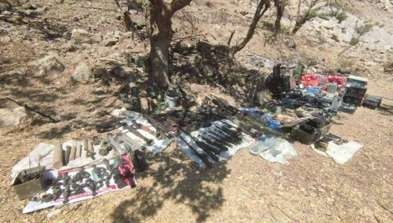 Pençe-Kilit Operasyonu bölgesinde teröristlere ait çok sayıda silah ve mühimmat ele geçirildi
